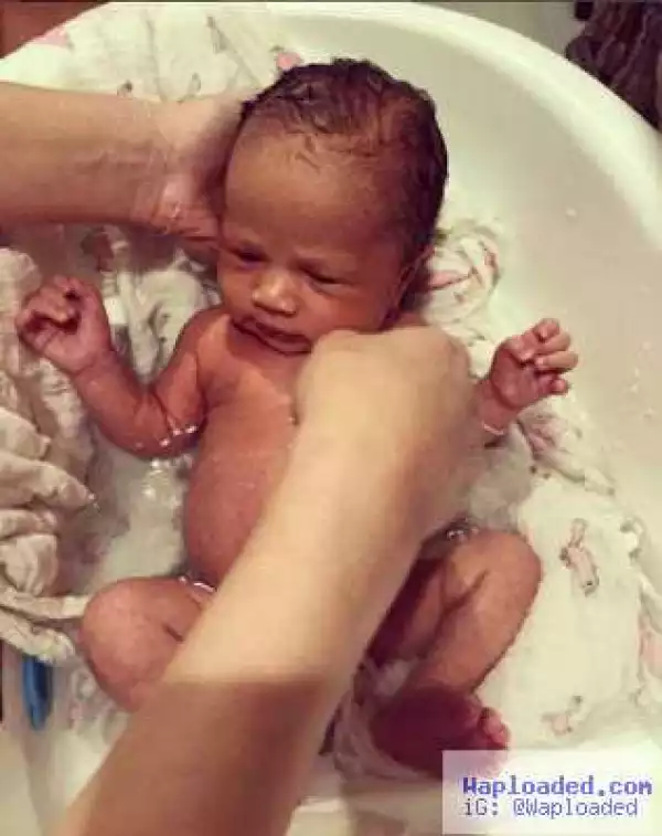 Checkout these adorable photo of John Legend